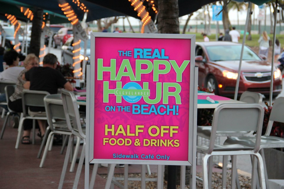 happy-hour-beach-party